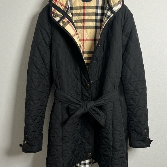 Classic Quilted Jacket – Made in England – Size M - Picture 3 of 7